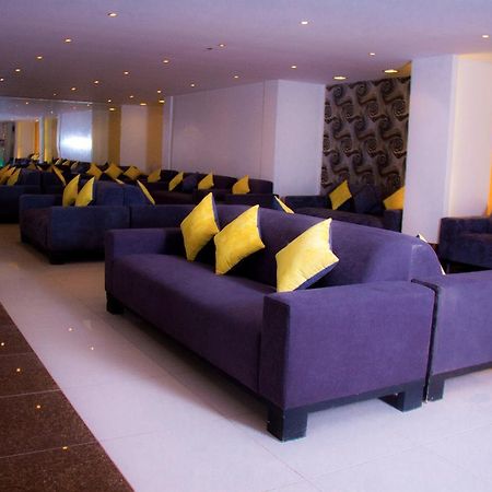 Almakan Hotel 105 Rijad Zewnętrze zdjęcie